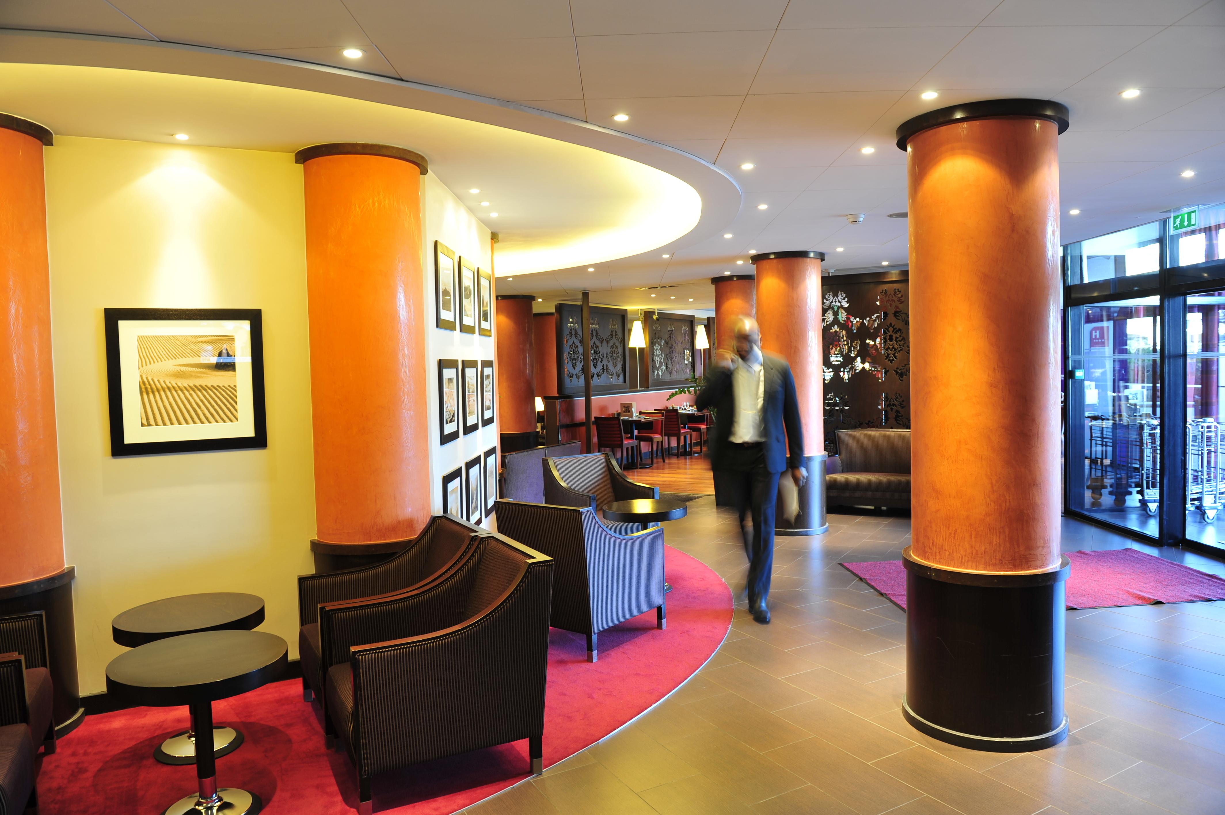 巴黎戴高乐机场-维勒班特金色郁金香酒店 鲁瓦西昂法兰西 外观 照片